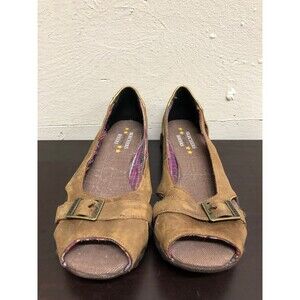 Skechers style # 47092 Women brown  Leather Open Toe flat Shoes Size US 7-EU 37